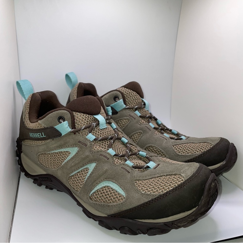 Merrell Women’s Yokota 2 Hiking Shoes